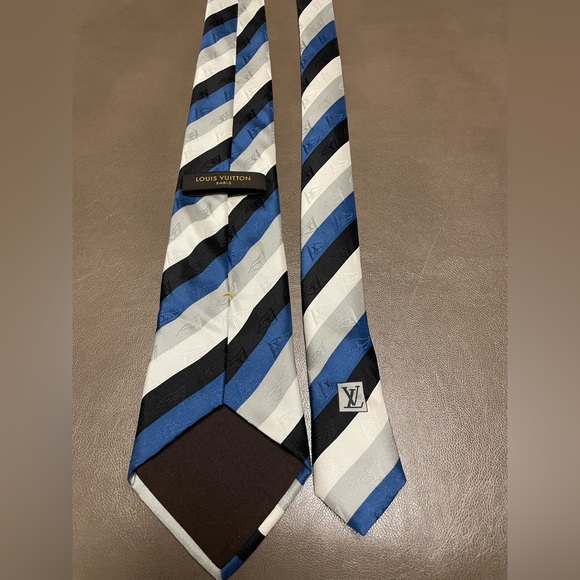 Louis Vuitton Silk Tie - Striped LV Americas Cup - Picture 5 of 6